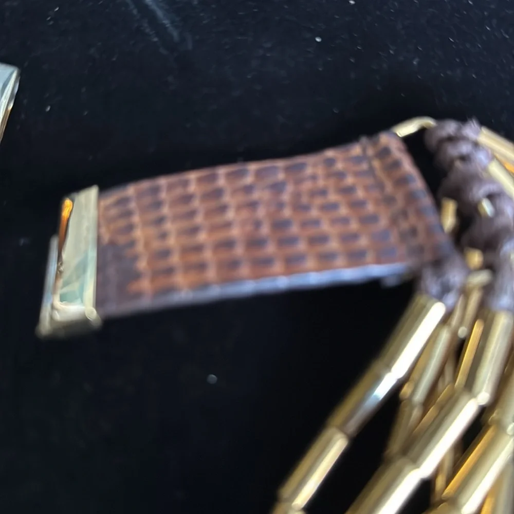  Michael Kors gold tone ( possibly brass)and snake embossed necklace - Picture 9 of 10